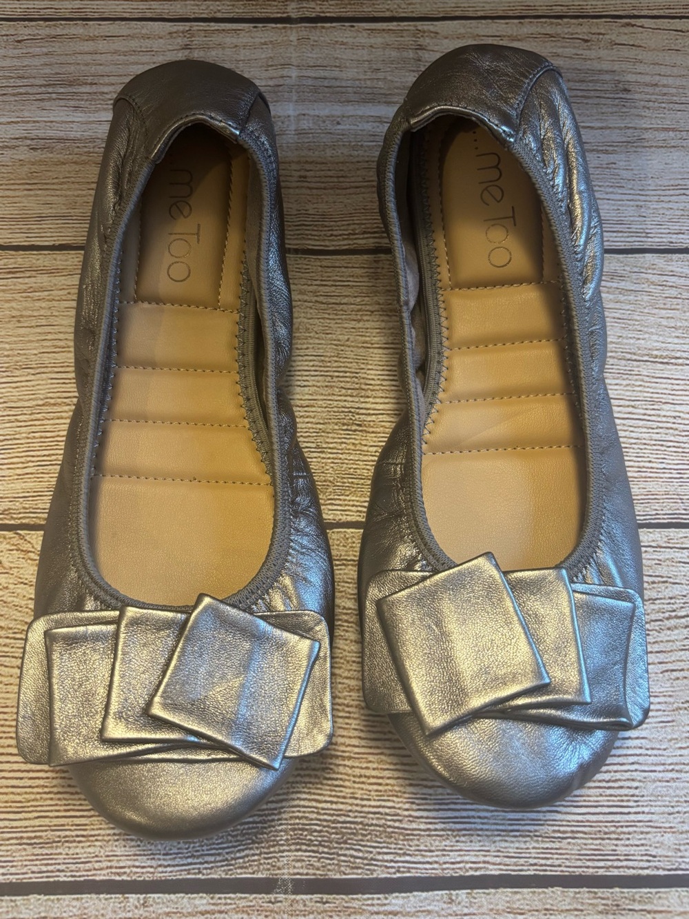me Too Women’s Lilyana Metallic Leather Bow Ballet Flats Slip-On Round Toe US 9W